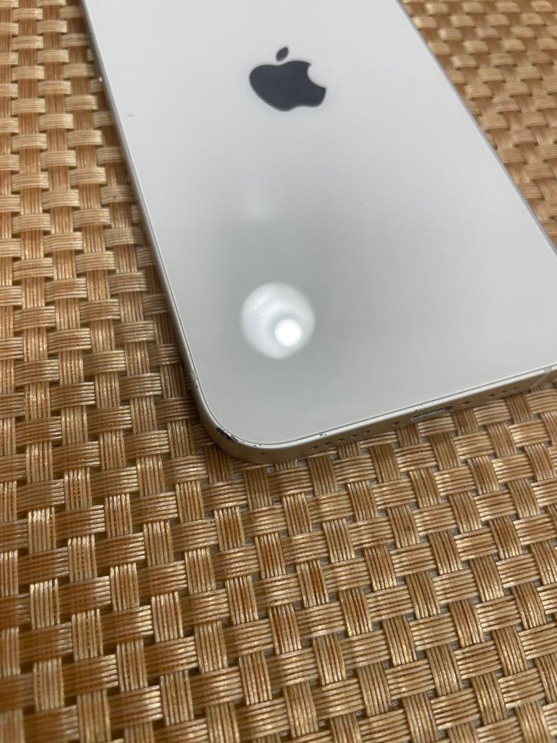 iPhone 13 256 GB スターライトSIMフリー【5232】