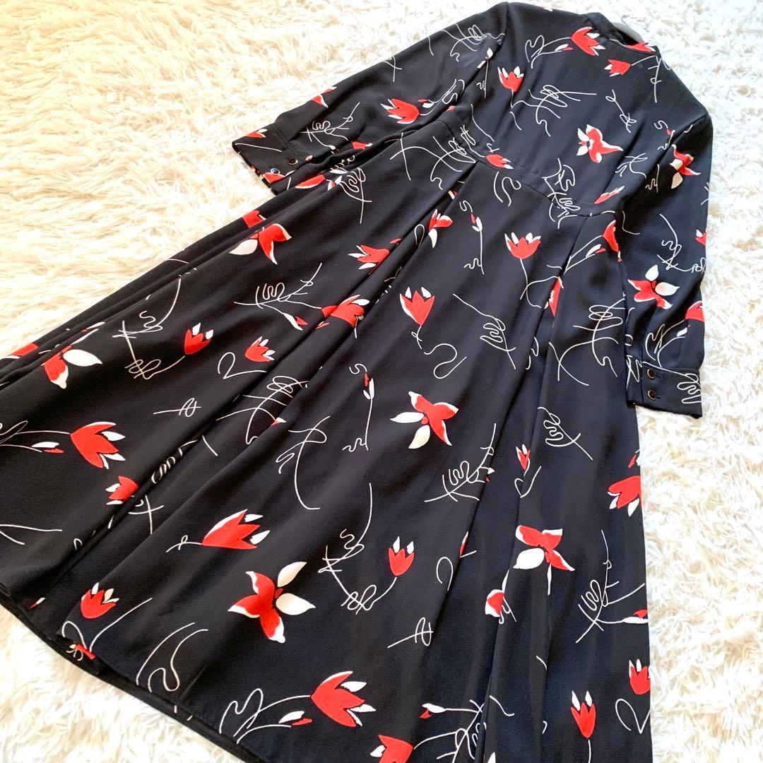 美品✨矢田亜希子さん着用 ダイアグラム ボックスタックプリントワンピース