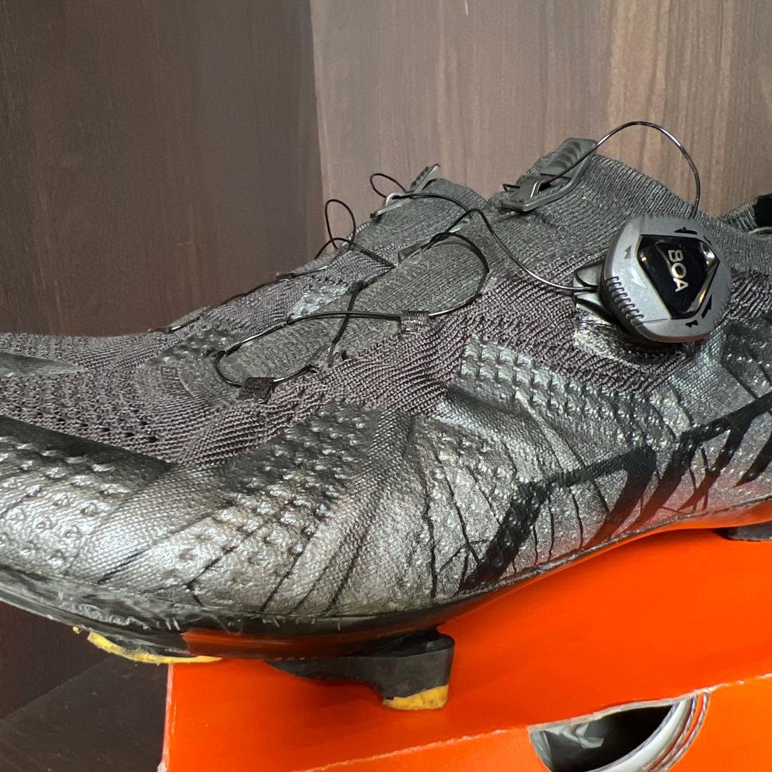 DMT KR1 blackリフレクテイブ　サイズ40