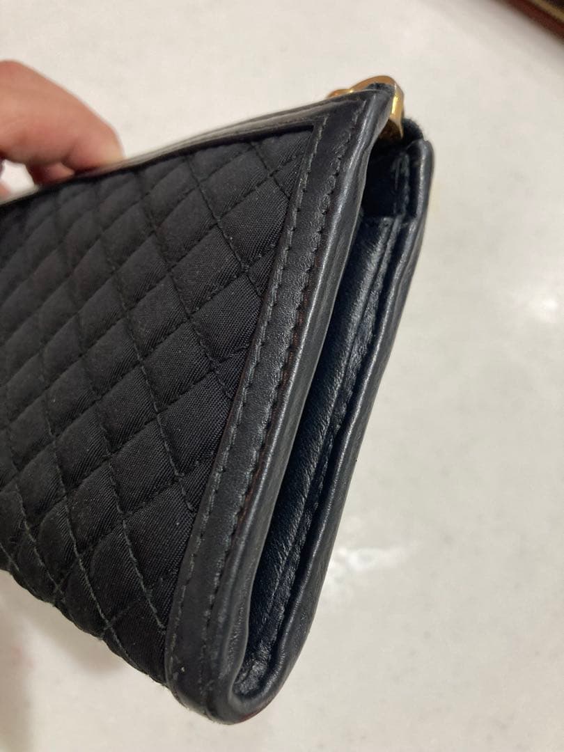 Prada プラダ長財布