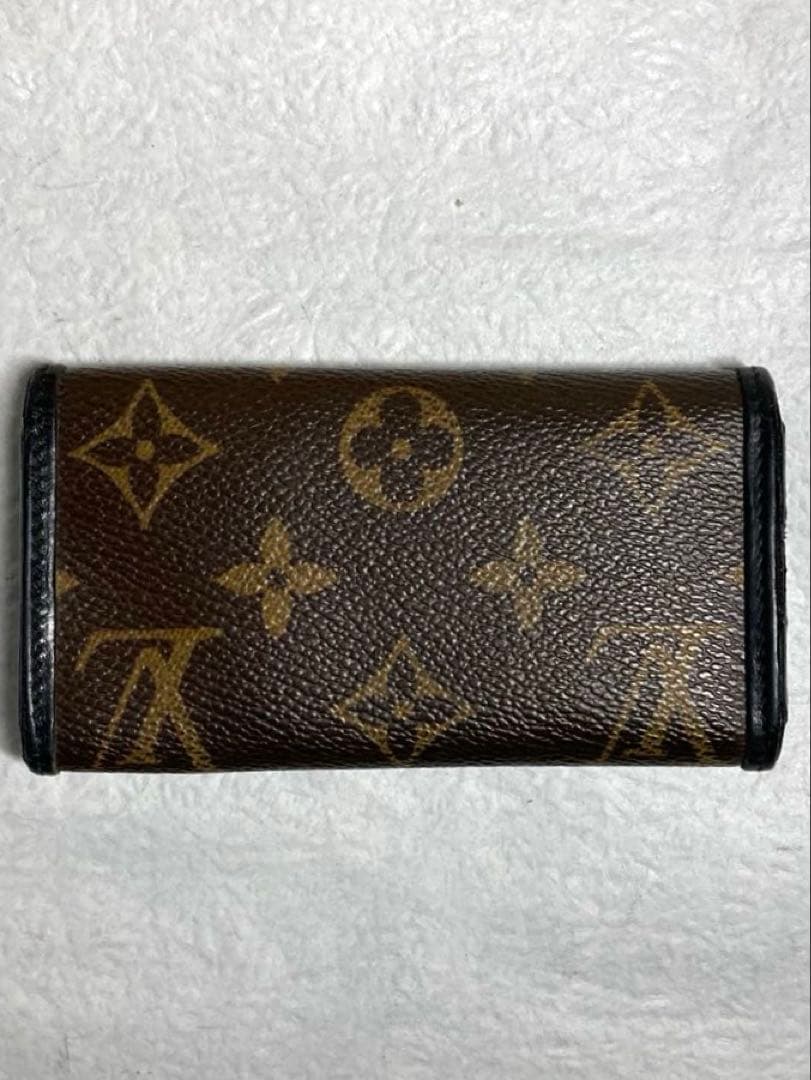 ルイヴィトン　モノグラム　マカサー　ミュルティクレ6 6連キーケース