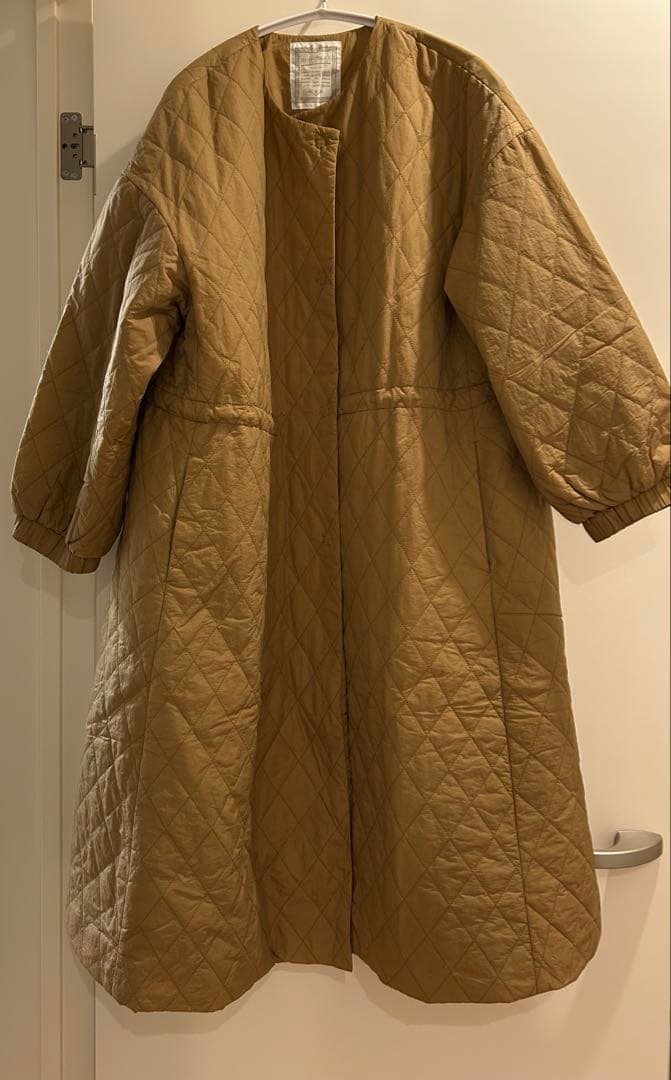 BEARDSLEY ビアズリー バルーン袖キルティングフレアーコート ベージュ