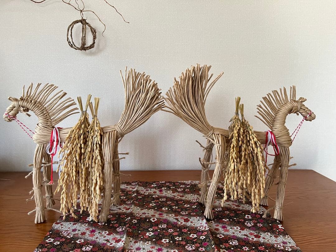 正月　インテリア装飾　しめ縄　亀　縁起　正月飾り　干支　藁馬