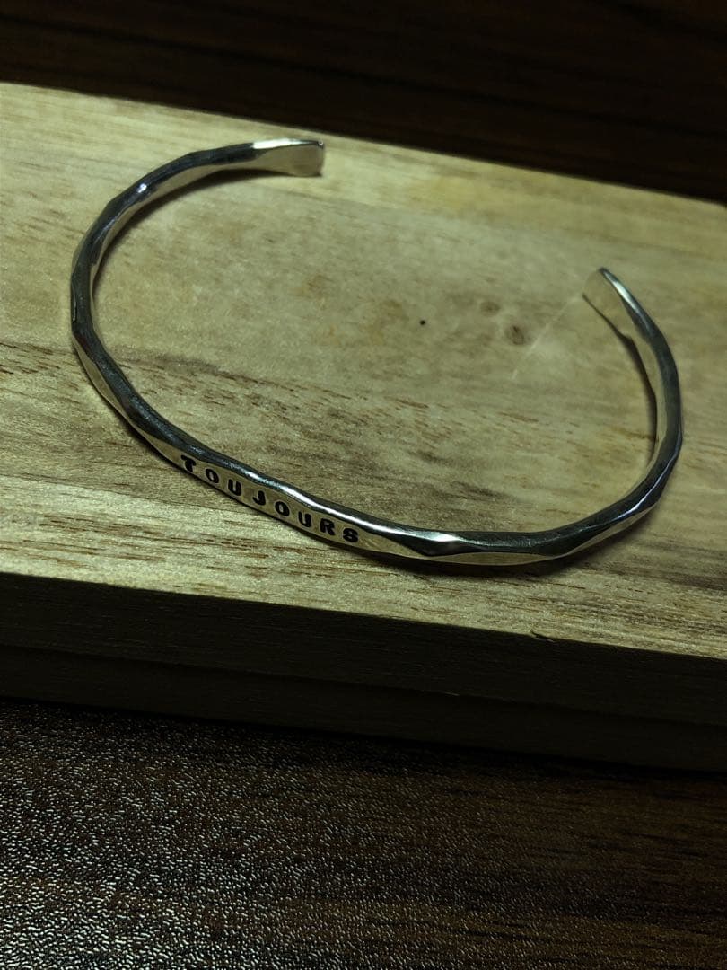 セルジュトラヴァルTOUJOURSバングルSERGE THORAVALいつも