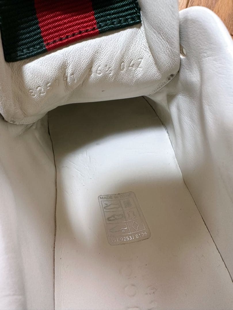 GUCCI スニーカー シルバー メタリック