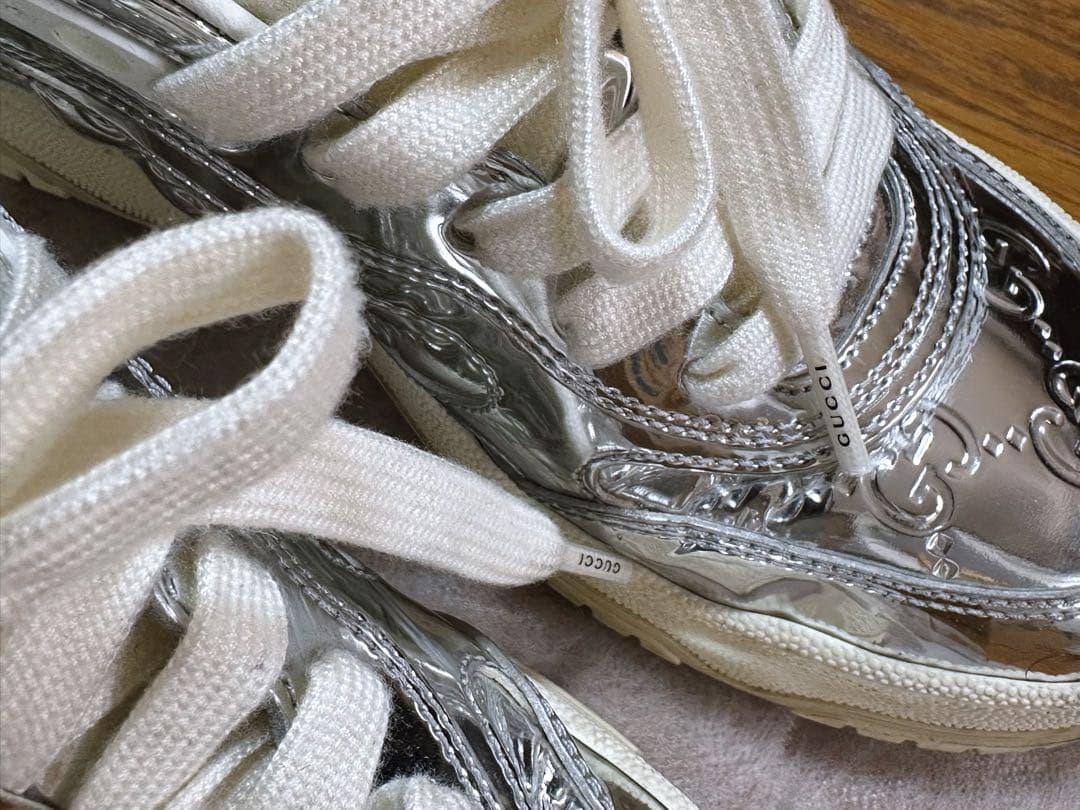 GUCCI スニーカー シルバー メタリック