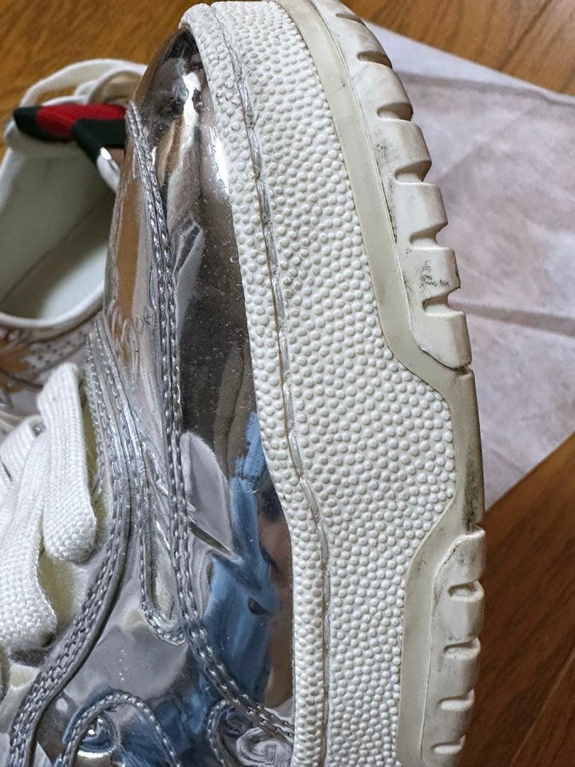 GUCCI スニーカー シルバー メタリック