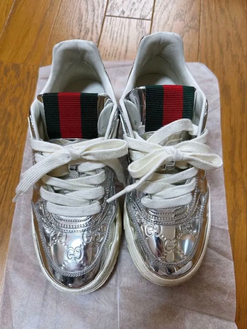 GUCCI スニーカー シルバー メタリック