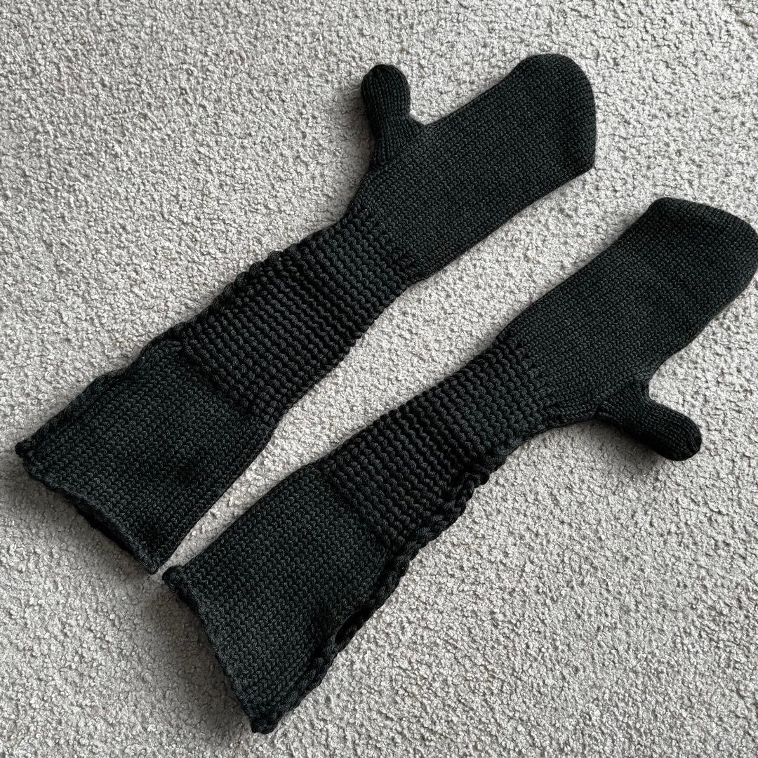 （未使用）柔らかな雰囲気を出す、GUCCI ダークグレー 手袋