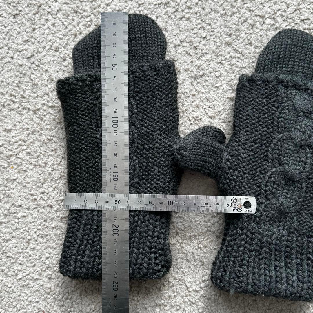 （未使用）柔らかな雰囲気を出す、GUCCI ダークグレー 手袋