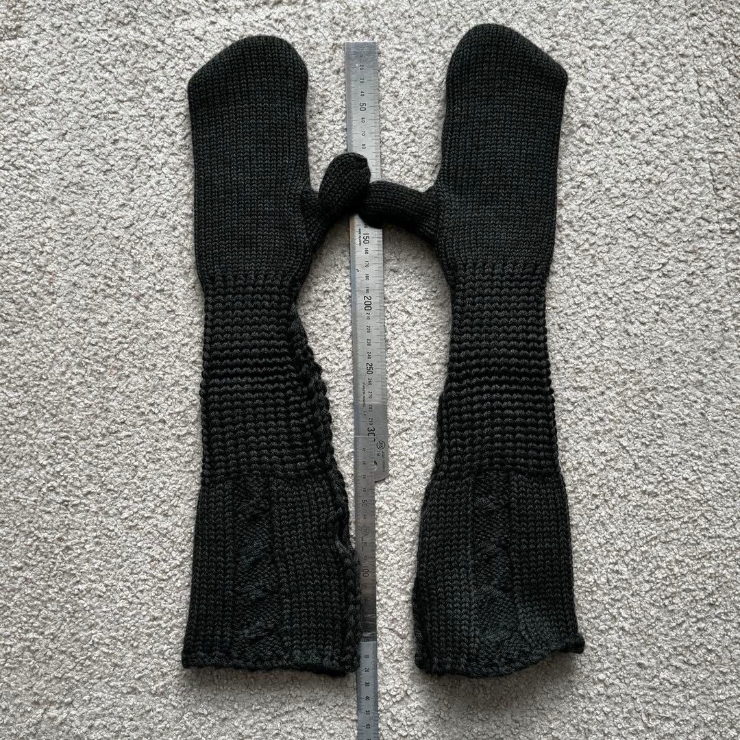 （未使用）柔らかな雰囲気を出す、GUCCI ダークグレー 手袋