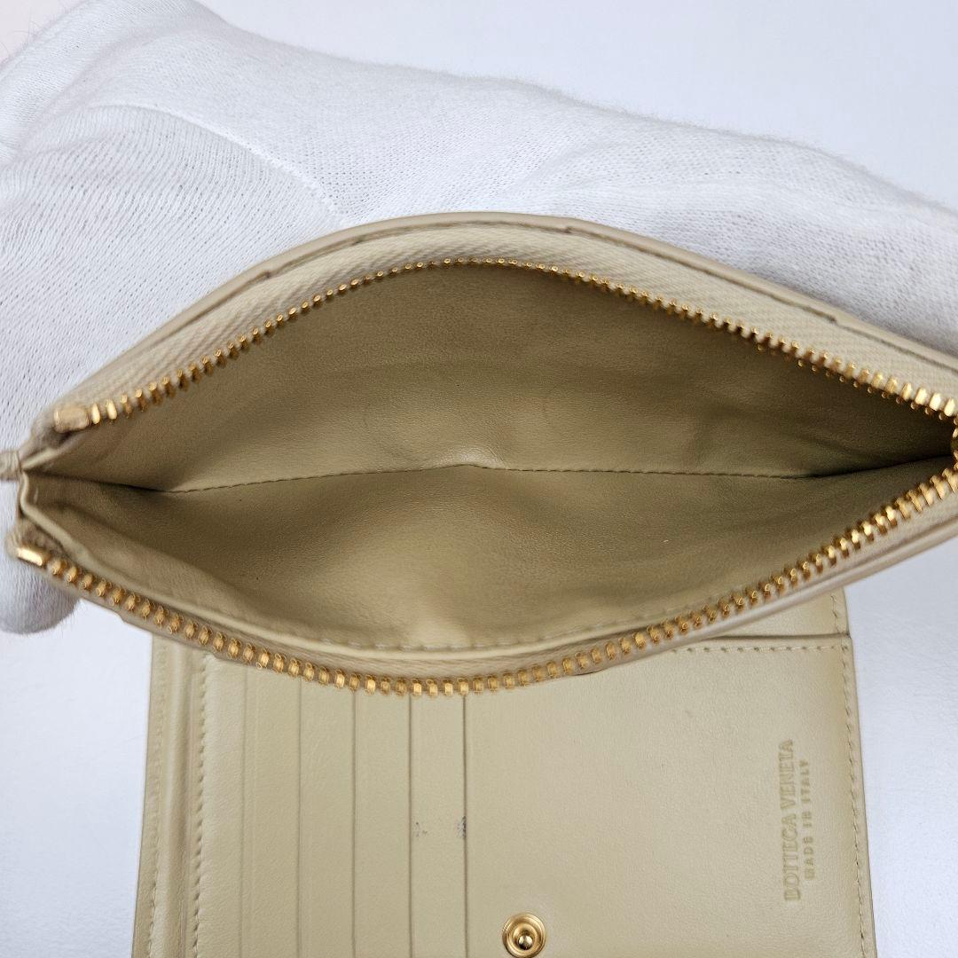 美品　BOTTEGA VENETA　ボッテガヴェネタ ミディアム カセット 財布
