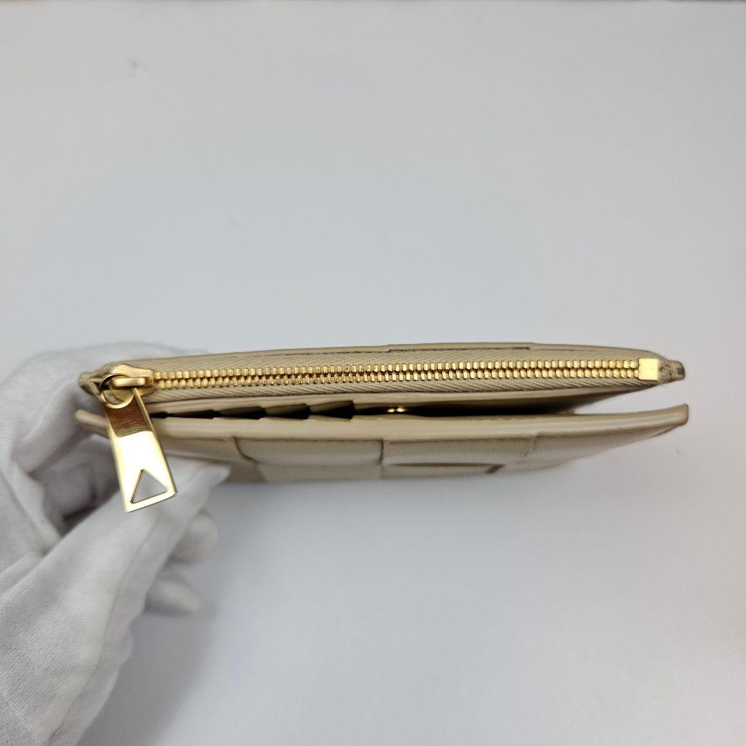 美品　BOTTEGA VENETA　ボッテガヴェネタ ミディアム カセット 財布