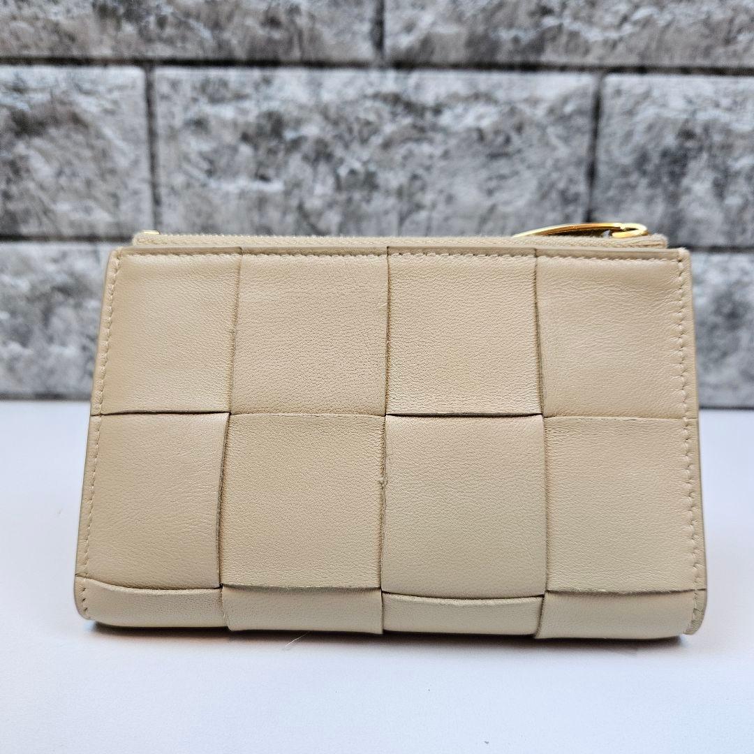 美品　BOTTEGA VENETA　ボッテガヴェネタ ミディアム カセット 財布