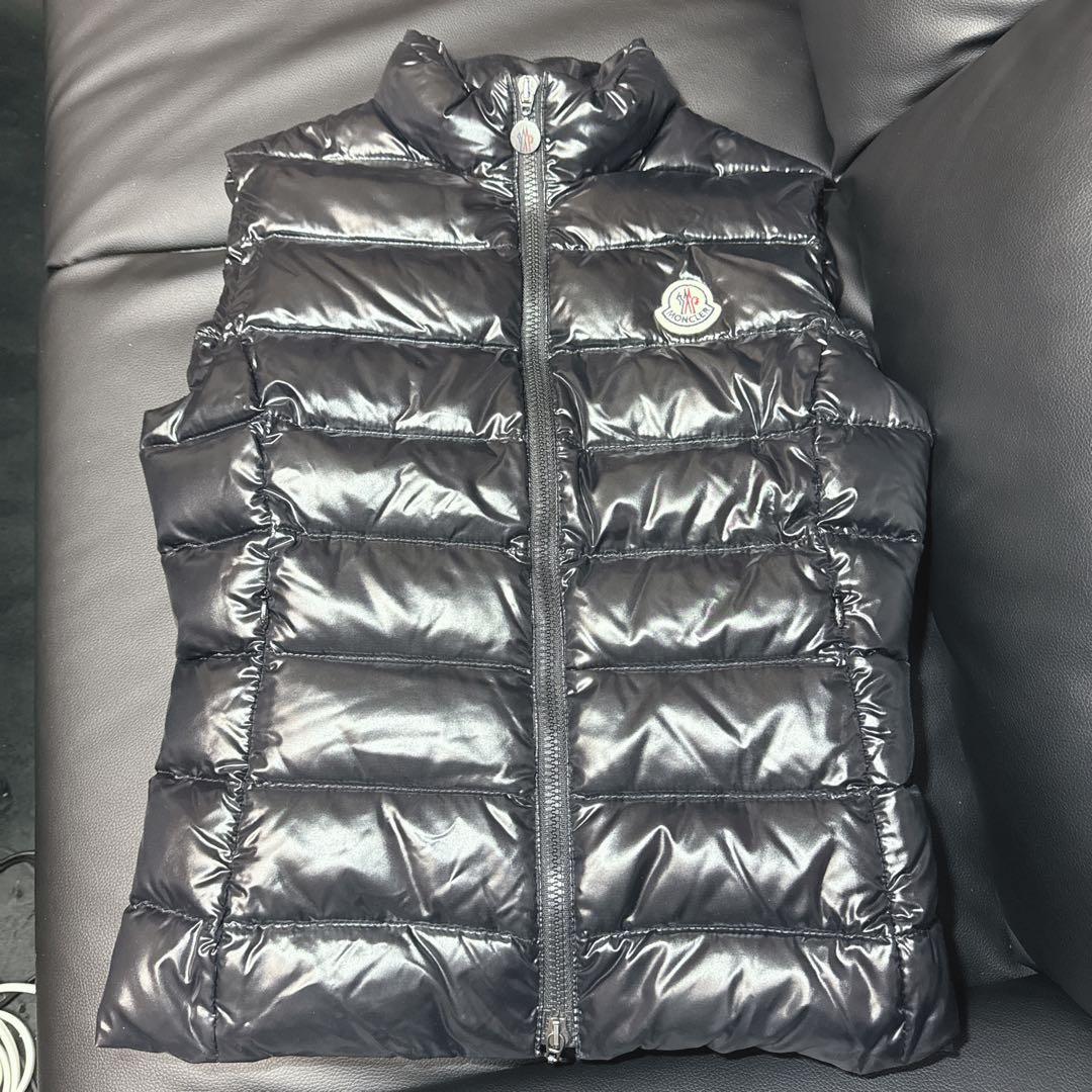 美品　モンクレール MONCLER ダウンベスト ブラック GHANY ガーニー