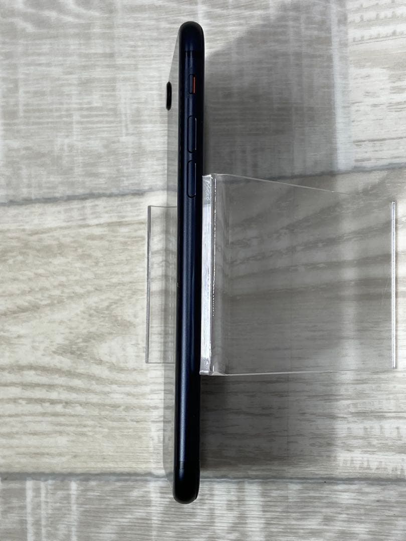 Apple iPhoneSE MX9R2J/A （第二世代）64GB ブラック