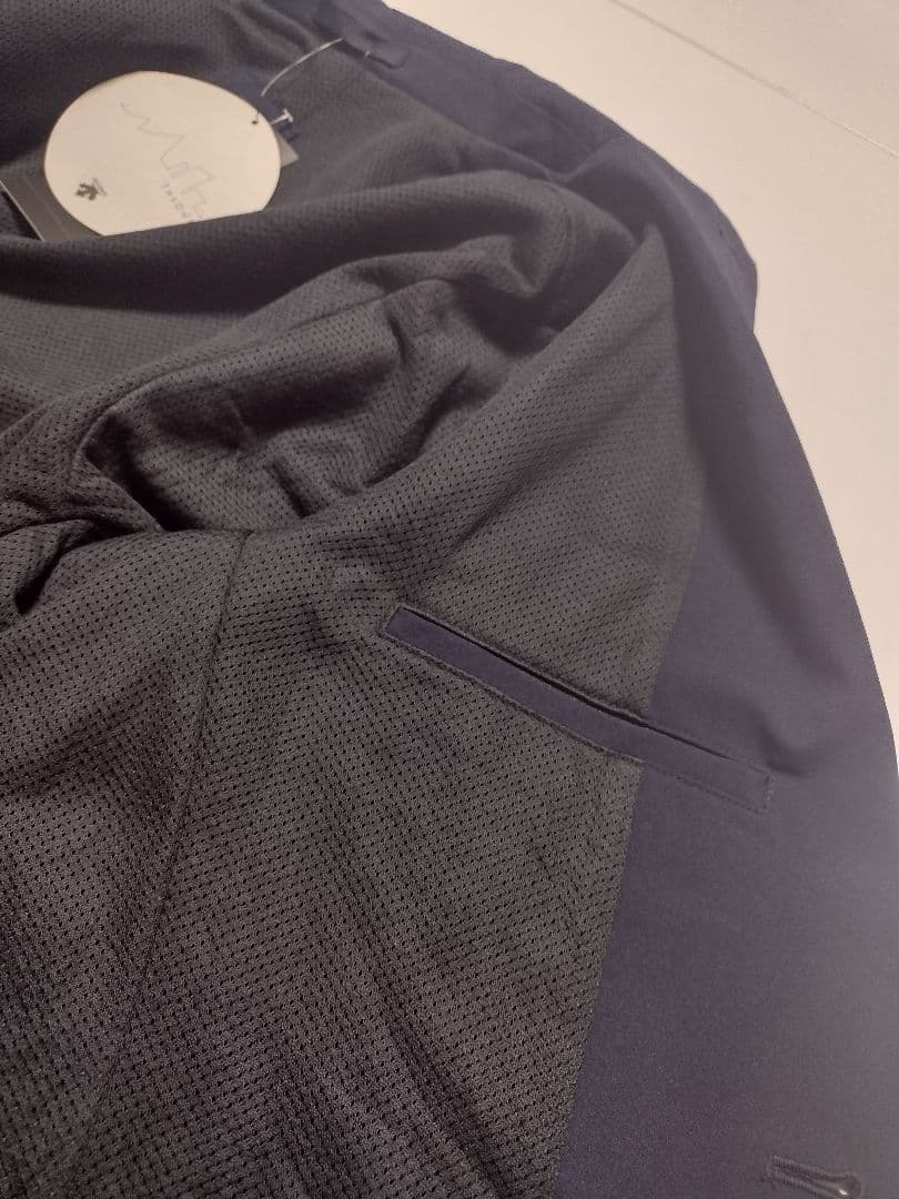 ［新品未使用］DESCENTE デサント スーツ セットアップ