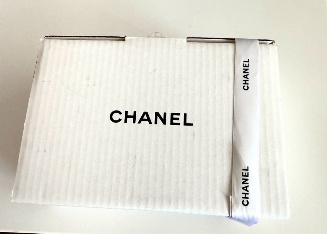 シャネル　ペンシル型アイシャドウ&ネイル&リップ