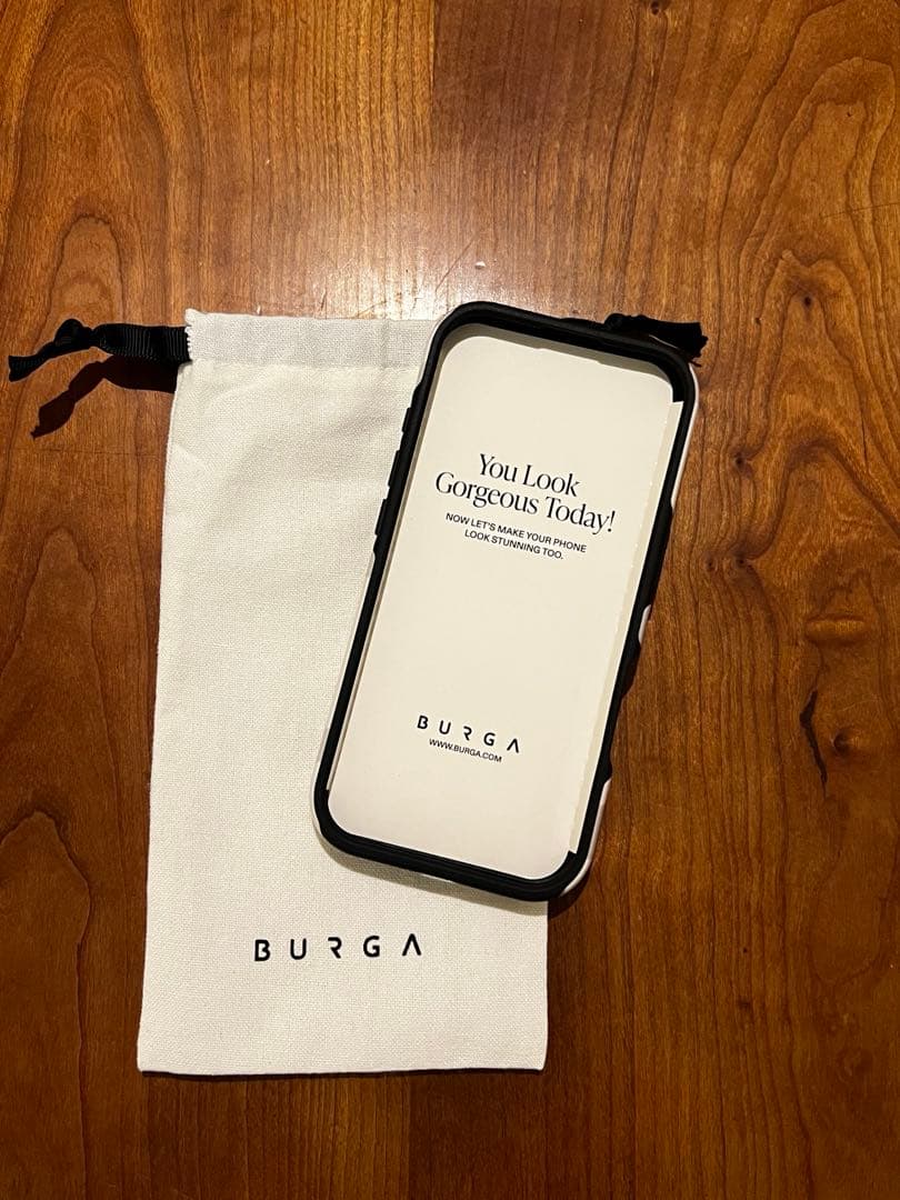 新品・未使用】BURGA （Dune）iPhone17ケース