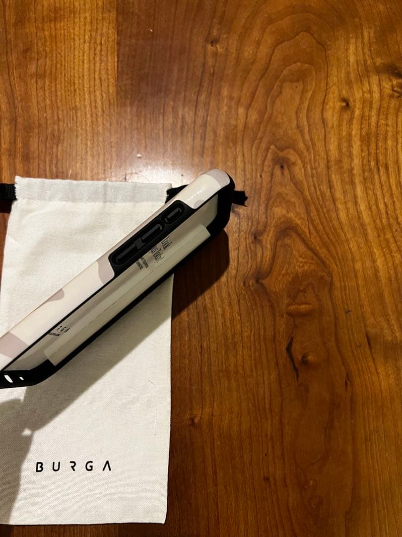 新品・未使用】BURGA （Dune）iPhone17ケース