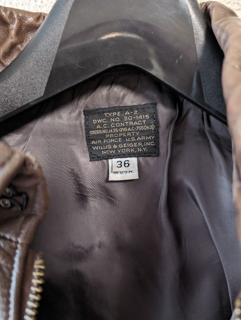 ウィリス&ガイガーレザー A-2