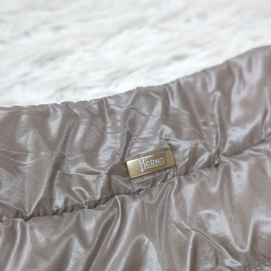 美品 HERNO 40 ICONICO エミリア ケープ ダウンベスト 半袖