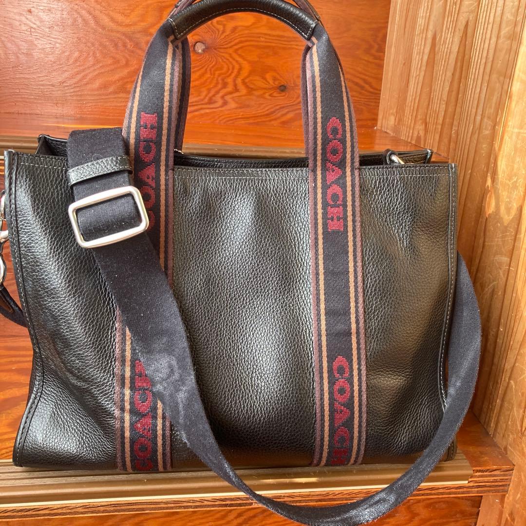 COACH ブラックレザートートバッグ