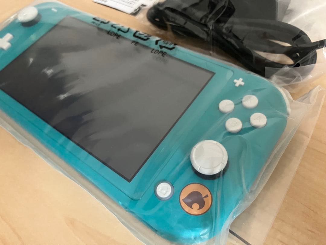 未使用　Nintendo Switch Lite あつまれ どうぶつの森