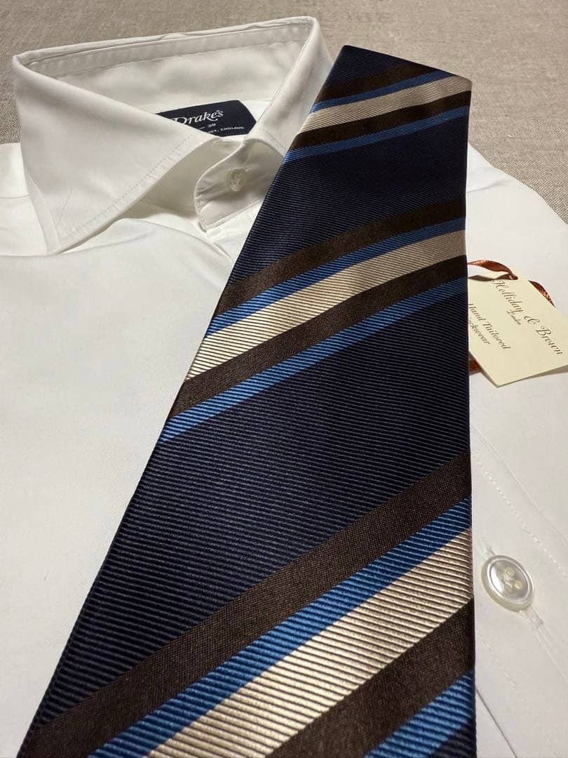 【新品】Holliday & Brown／レジンタルタイ／ネイビー／ブラウン