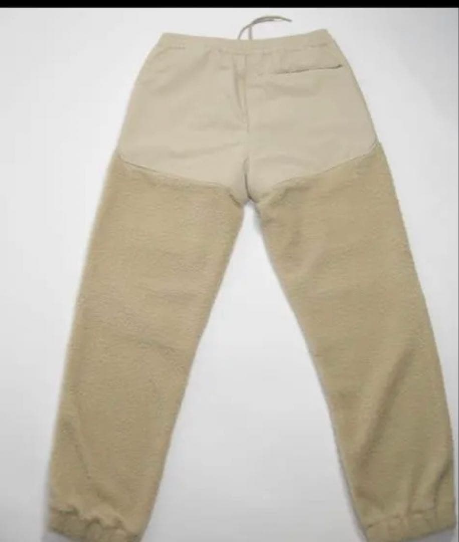 新品モンクレール ベージュパンツ S