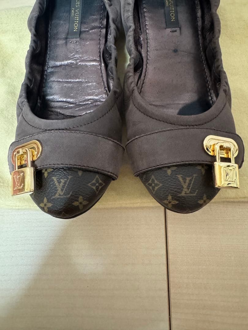LOUIS VUITTON モノグラム パドロック バレエシューズ 35½