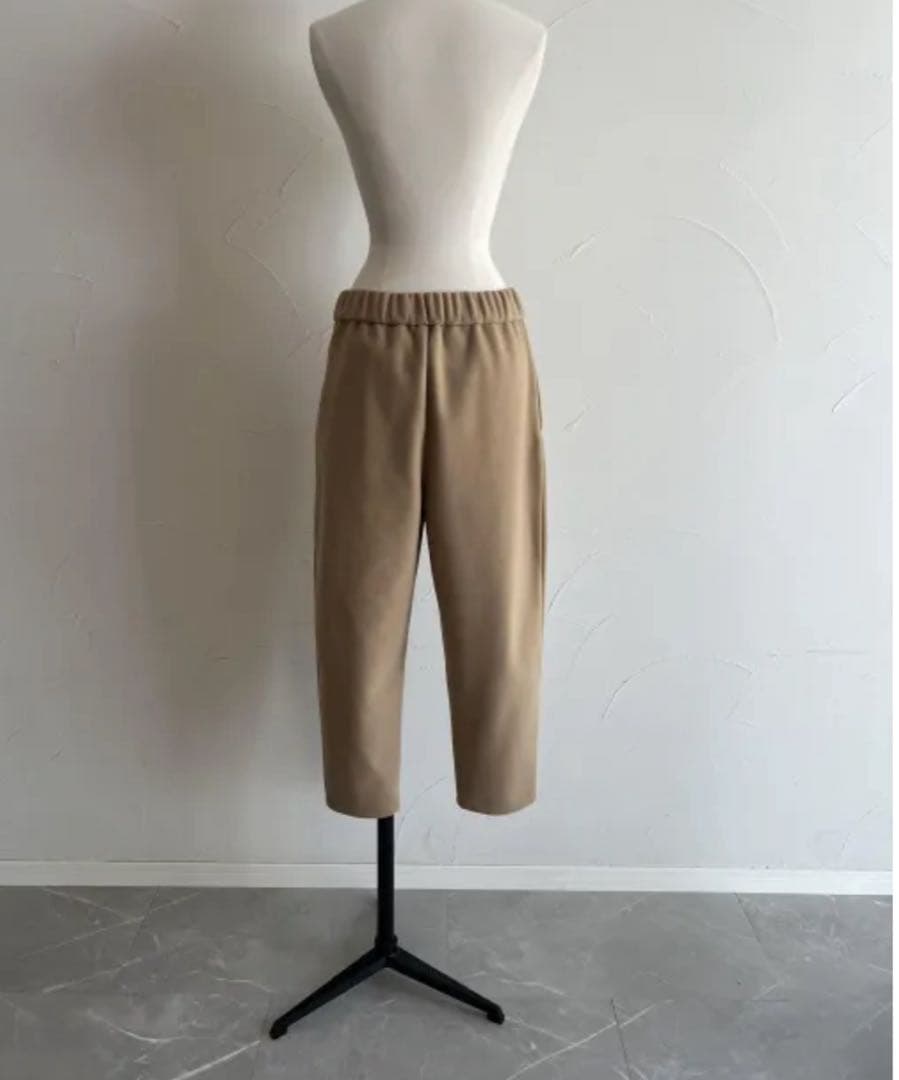 2025 AW Collectionふわもちパンツキャメル　38 新品