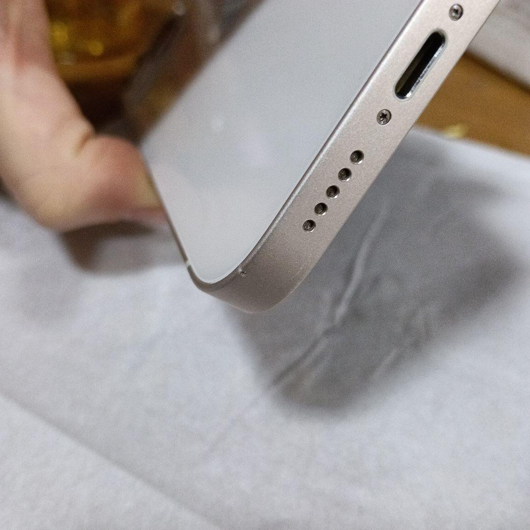 Apple iPhone 13 本体