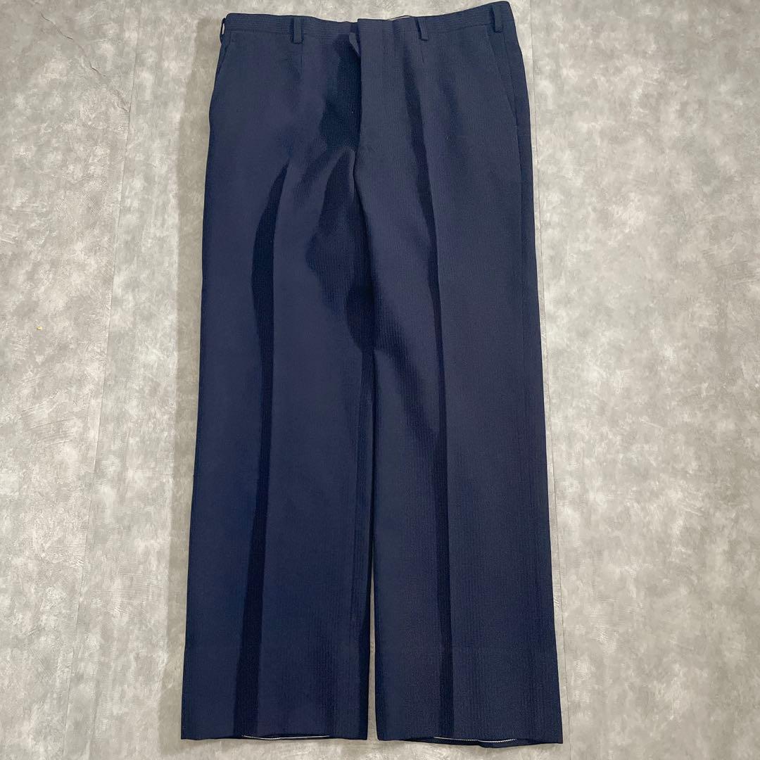 極上高級イギリス製3ピーススーツ × GIANNI VERUSACEネクタイ