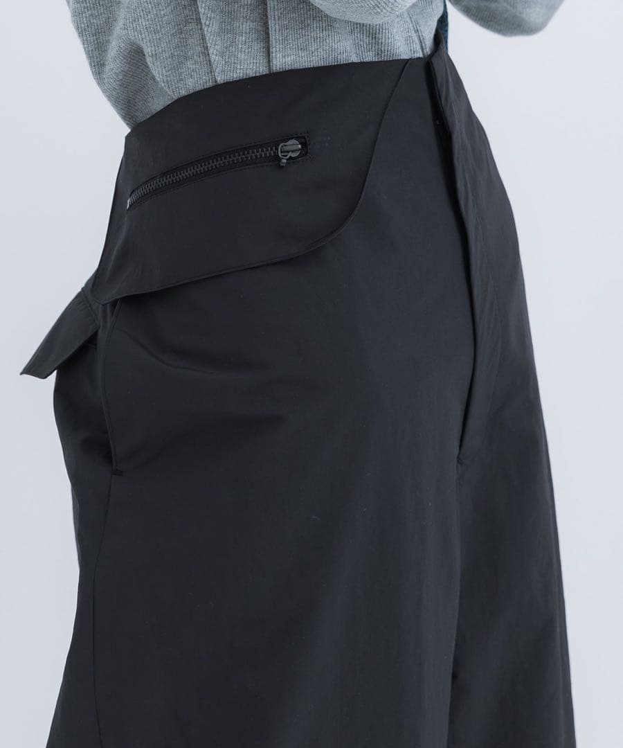 akaneutsunomiya パンツ ブラック テーパード