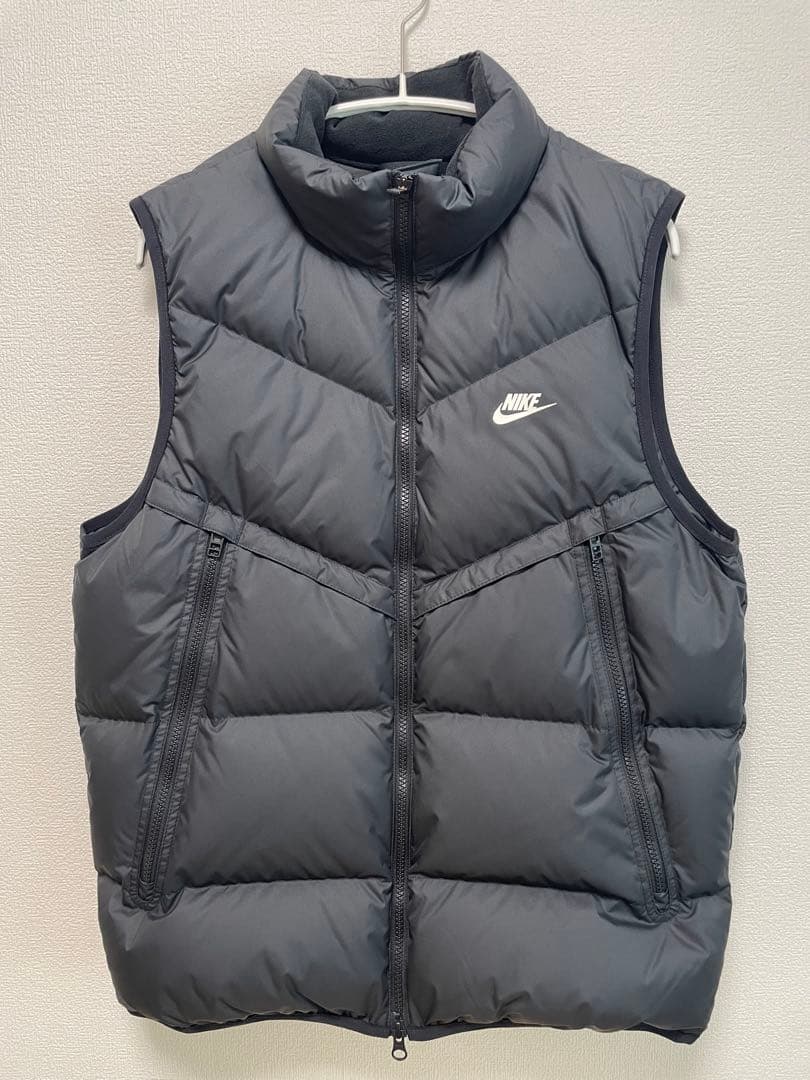 Nike STORM-FIT ブラック　ダウンベスト L
