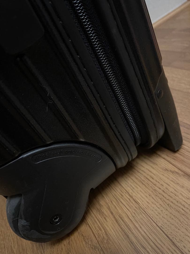 【送料込み】機内持込みサイズ リモワ サルサ2輪RIMOWA SALSA黒