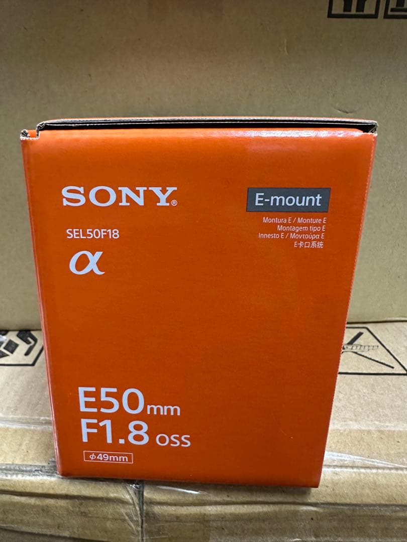 SONY E50mm F1.8 OSS レンズ