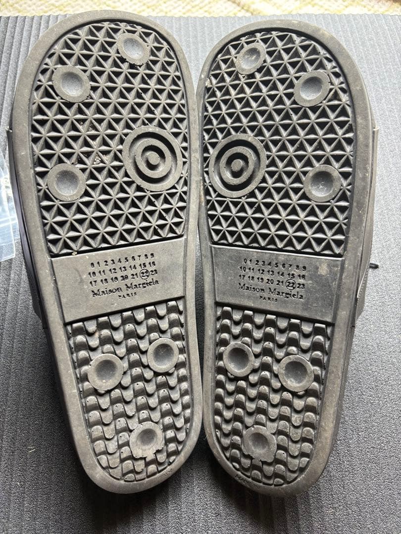 メゾンマルジェラ　スライドサンダル
