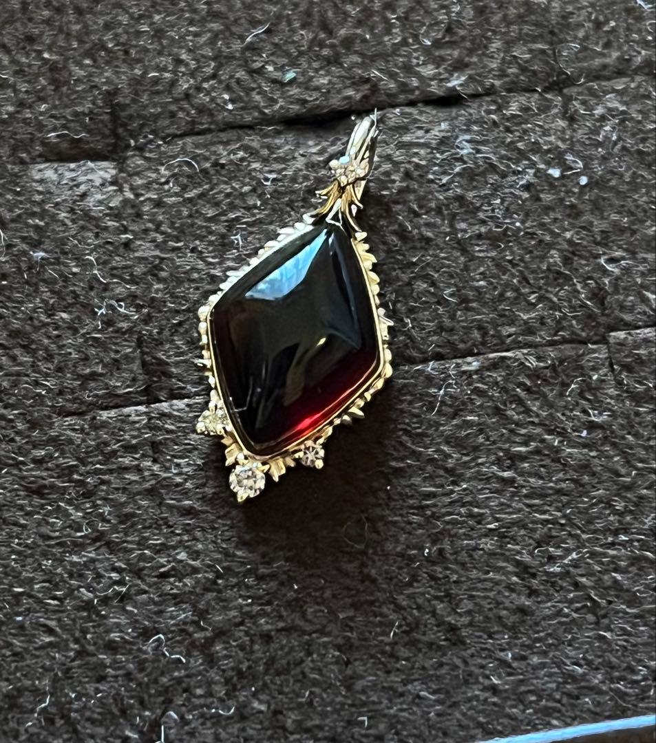 【新品未使用品】アガット　チャーム　K10 アンバー