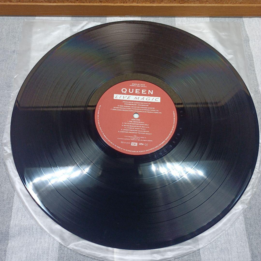 【極美品】レコード　QUEEN LIVE MAGIC