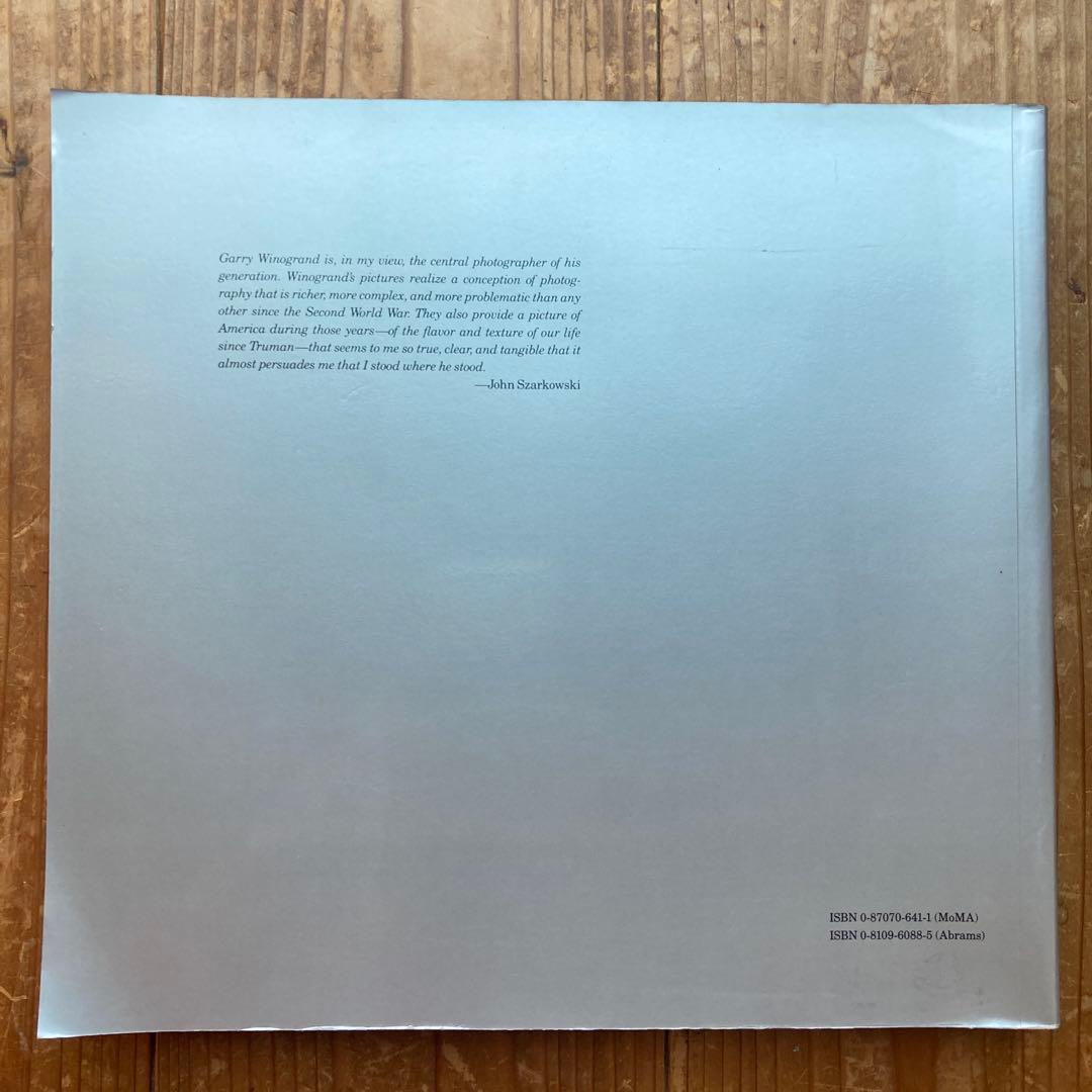 アート・デザイン・音楽 WINOGRAND FIGMENTS FROM THE REAL WORLD