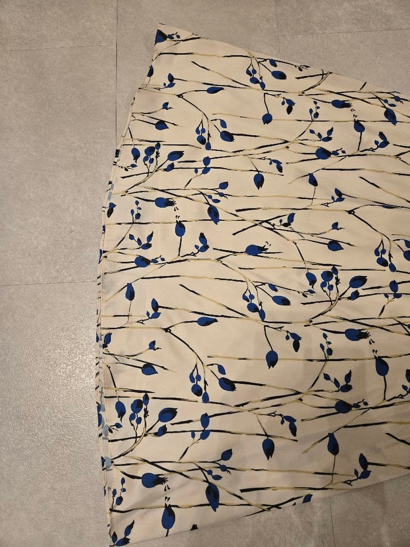 定価6.4万✨アナイ ラインフラワーPTロールネックワンピース 38 花 青