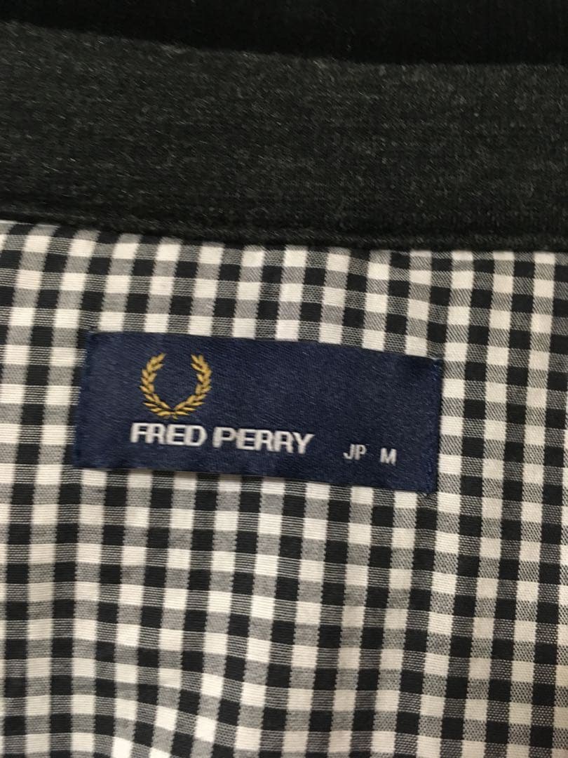 FRED PERRY フレッドペリー　肉厚Pコート　ワンポイント刺繍　グレー