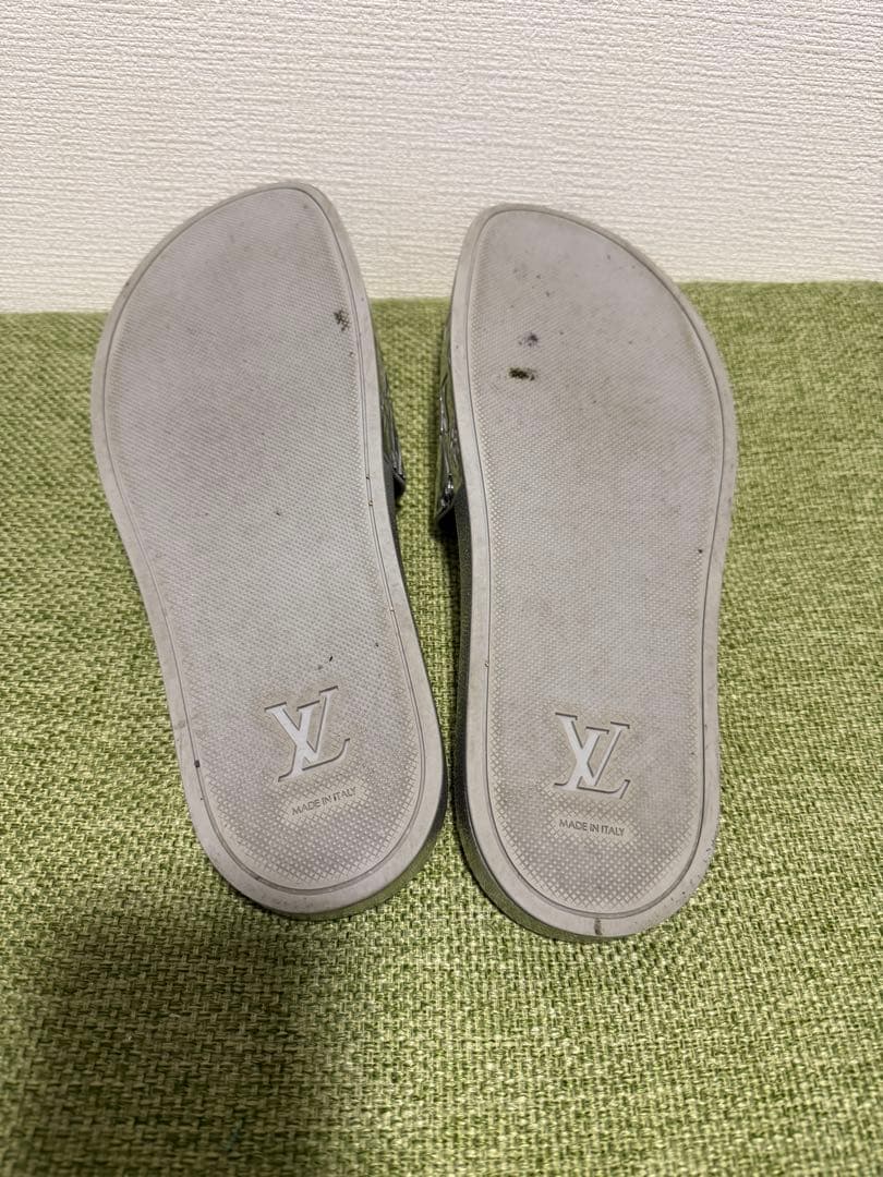 Louis Vuitton シルバー サンダル　10