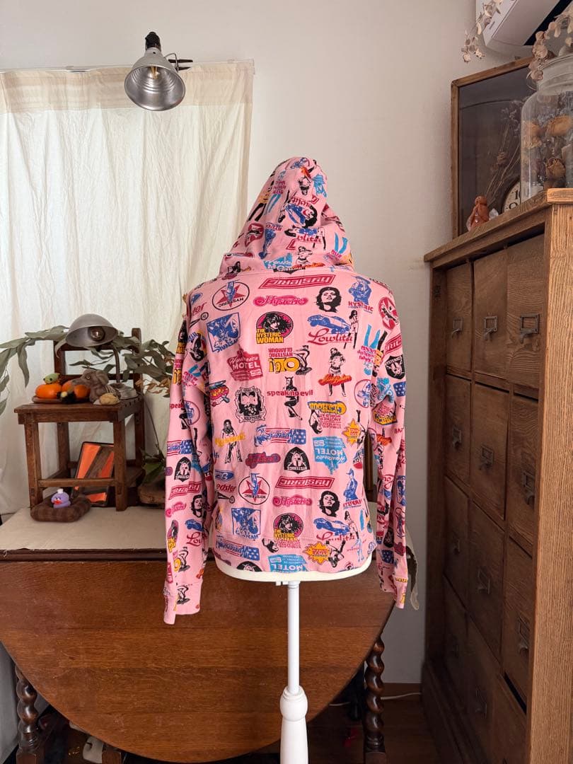 ヒステリックグラマー　ガールロゴ　総柄パーカー