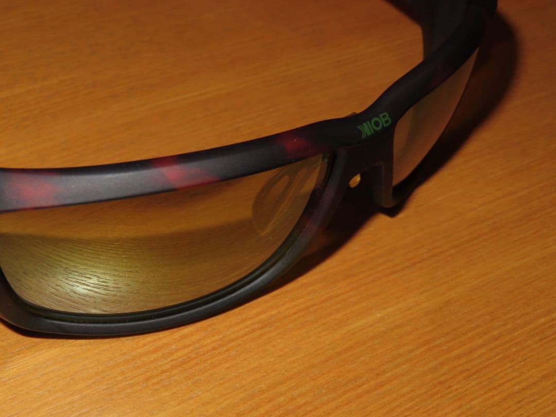 イヨケン/KIOB/Bin5/グラスホッパー/トゥルービュースポーツ/ゴールド