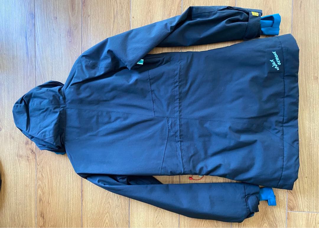 アンダーアーマー　スノーウェアジャケット