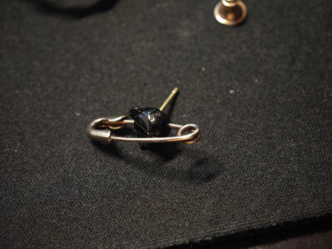 Justin davis sick boy safety pin ピアス