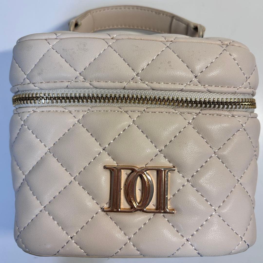 darich キルティングスクエアミニバッグ